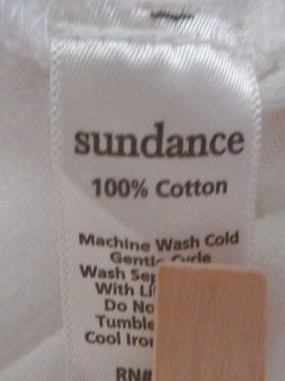 Sundance Henley Top Size M Embroidered Eyelet Crochet Off White Cotton Boho EUC - Picture 11 of 11
